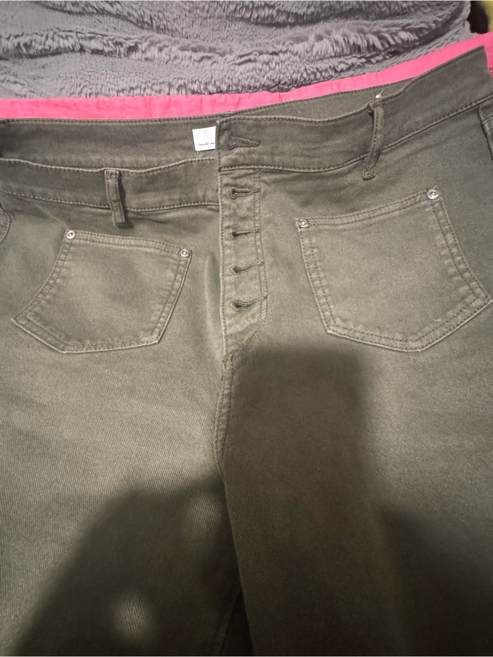 NWOT LOFT Green Denim Welt Pocket High Rise Kick Crop Jeans size 12 - Picture 4 of 7